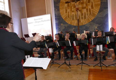 Der Schömberger Posaunenchor liefert ein tolles Konzert ab.