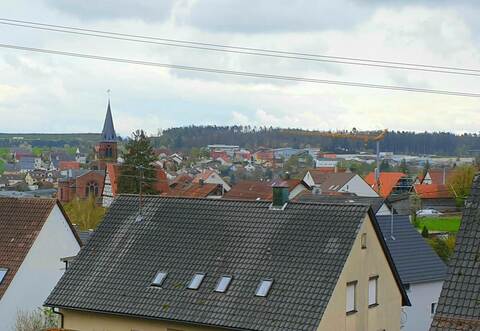 Die Gemeinde Wimsheim ist auf der Suche nach einem geeigneten Standort für Windenergie. Gegenwärtig wird auf Suchraumkarten des Regionalverbandes Nordschwarzwald eine Fläche westliche der Autobahn im Hagenschieß /Brand favorisiert.