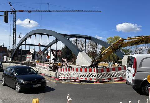 Die Fertigstellung der Mühlacker Herrenwaagbrücke soll noch in dieser Woche erfolgen.