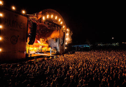 Menschenmeer: Mittlerweile kommen 12.000 Menschen zum Happiness nach Straubenhardt.