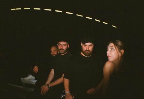 Schafft einen Sound zwischen zeitgenössischer Klassik, Folk, Jazz und elektronischer Musik: das deutsch-ukrainische Projekt Ray.