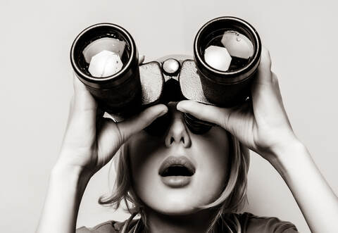 Was fliegt denn da? Ein über Pforzheim-Eutingen, Niefern und Enzberg kreisender, nicht eindeutig als Polizei- oder Rettungsbubschrauber identifizierbarer Helikopter hatte für Anfragen bei PZ-news gesorgt.