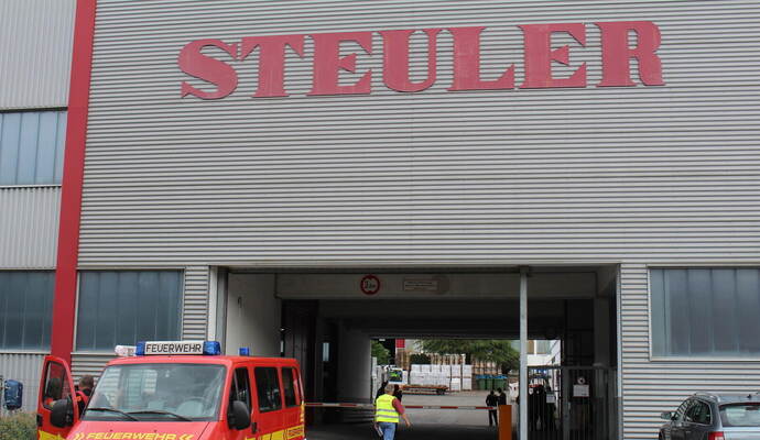 Das hochmoderne Mühlacker Steuler-Werk hat 125 Mitarbeiter.