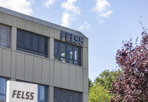 Firma Felss Königsbach Stein