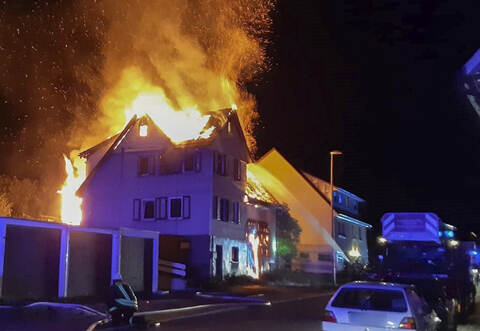 Das Gebäude in Schömberg bei Ankunft der Rettungskräfte.