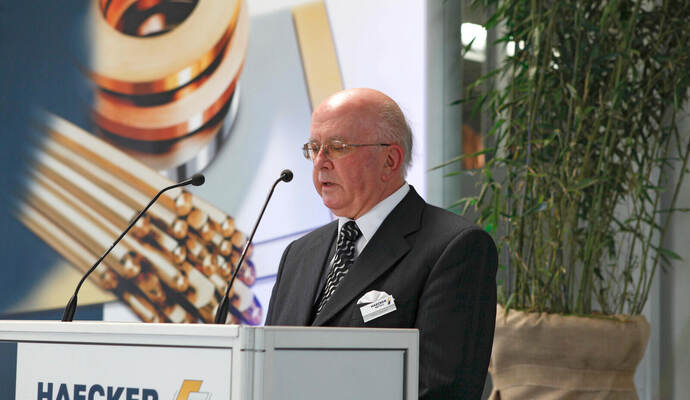 Heinz Glauner beim 125-Jahr-Jubiläum von Haecker Metall 2010. Heinz Glauner beim 125-Jahr-Jubiläum von Haecker Metall 2010.