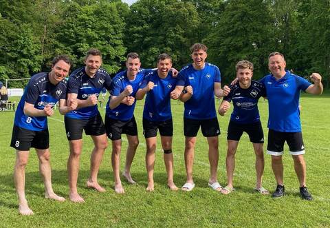 Heiß auf die Aufstiegsspiele zur 1. Liga: die Faustballer des TV Waldrennach.