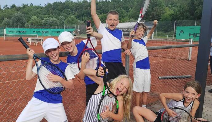 Das U12-Team des TC Enzberg.