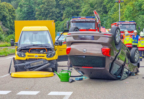 Eine Seniorin wurde bei dem Unfall am Dienstagvormittag verletzt.