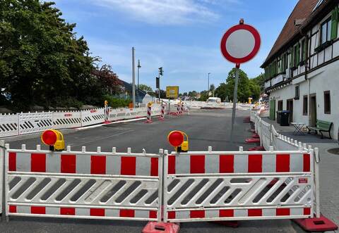 Hier geht nichts mehr: Am Abend soll die Straße "Herrenwaag" aber wieder befahrbar sein.