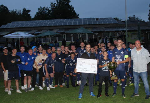 Der 1. FC Ispringen gewann das Kämpfelbachturnier beim FSV Eisingen.