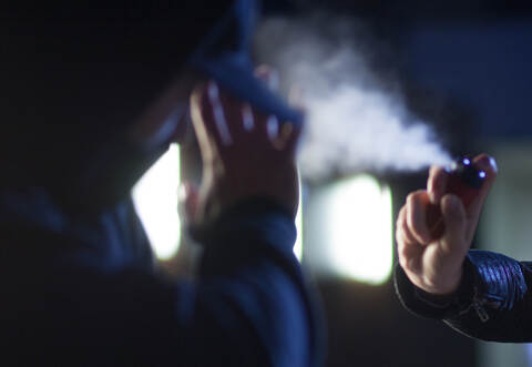 Eine Reizgasattacke beendete einen Streit zwischen zwei Personengruppen in Wilferdingen. Dabei gab es vier Verletzte.