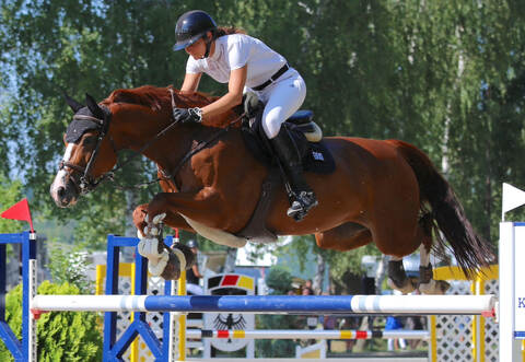Siegerin Maren Steinhilper (RV Kraichtal) auf Bibi Blocksberg.