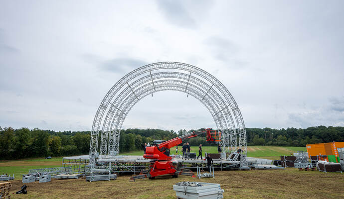 Aufbau Jubiläum Lobo MC