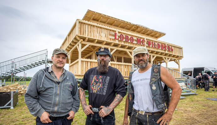 Aufbau Jubiläum Lobo MC