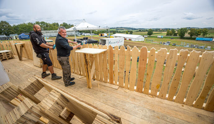 Aufbau Jubiläum Lobo MC