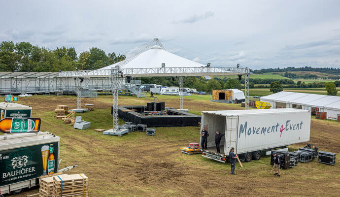 Aufbau Jubiläum Lobo MC