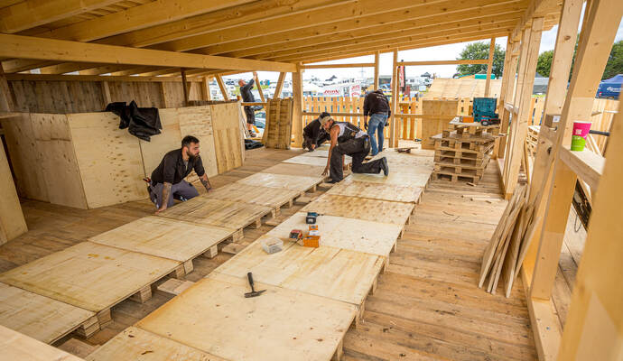 Aufbau Jubiläum Lobo MC