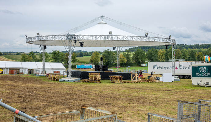 Aufbau Jubiläum Lobo MC