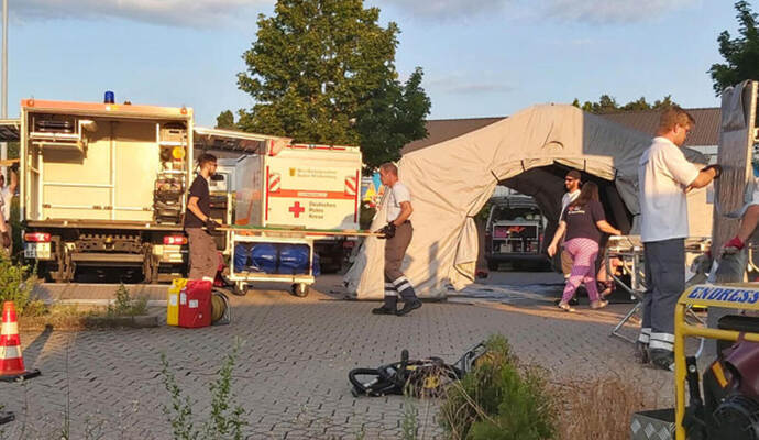 Rund 20 Helfer waren an der Übung in Neuenbürg beteiligt.