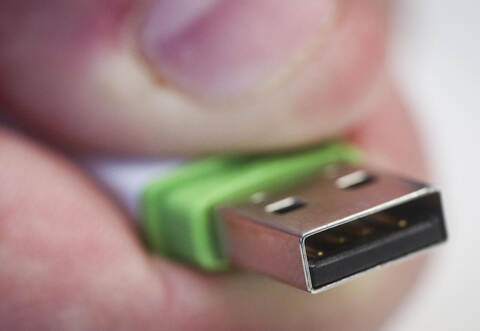 Handwerkskammer Erfurt verteilt Notfall-USB-Sticks an Betriebe