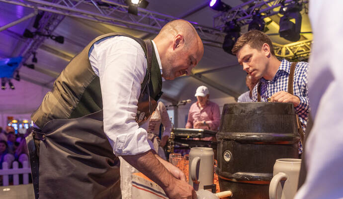 Oktoberfest Pforzheim Eröffnung Blaumeisen