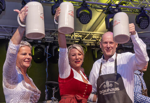 Oktoberfest Pforzheim Eröffnung Blaumeisen