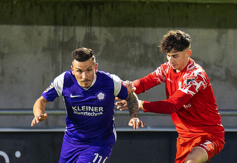 Bei den Oberliga-Spielen des FCN (links Ernesto de Santis) sorgen Security, DRK und Feuerwehr für Sicherheit.