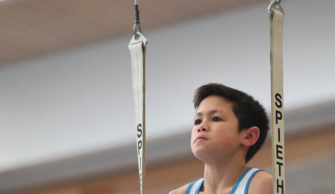 Raphael Wolfinger von der KTV Strauben hardt wurde beim Deutschlandpokal Dritter. Raphael Wolfinger von der KTV Strauben hardt wurde beim Deutschlandpokal Dritter.