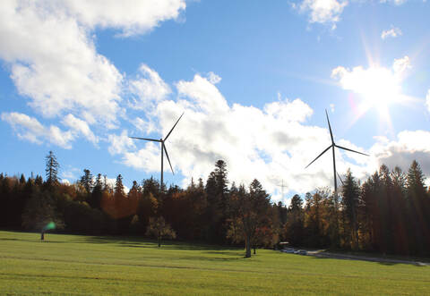 Wie in dieser Visualisierung könnte der Blick von Dennach in Richtung Friedhof bald aussehen.
