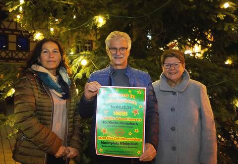 Ute Fischer (von links) vom Musikverein, Peter Maas und Ingeborg Ried vom Gesangverein freuen sich schon auf beide Konzerte am Adventswochenende.
