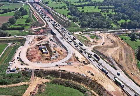 Der bereits von Mitte November auf Dezember verschobene Öffnungs-Termin der A8 Zufahrt in Niefern, wurde erneut verschoben.