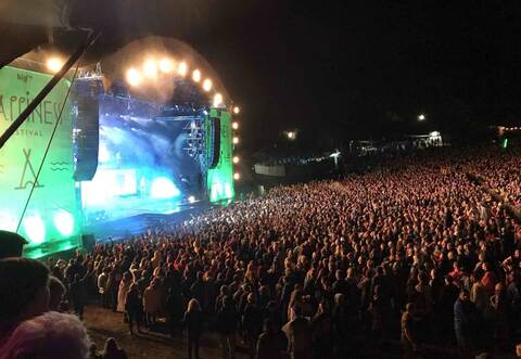 Der diesjährige Headliner war bereits mehrfach auf dem Happiness Festival zu sehen.