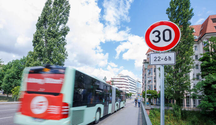 Viele Pforzheimer sind von den wechselnden Tempovorgaben genervt.