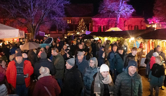 Der Weihnachtsmarkt im Kloster als Besuchermagnet.