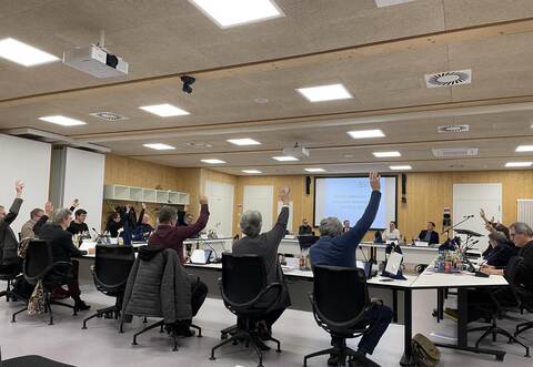 Positives Votum: Bis auf eine Ausnahme stimmt der Straubenhardter Gemeinderat am Mittwochabend für den Haushaltsplan 2024.