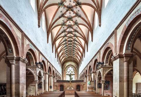 In der Klosterkirche von Maulbronn gibt es interessante Kunstwerke zu entdecken – unter anderem das Fresko an der nördlichen Hochwand am Ende des Mönchschors.