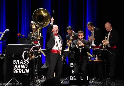 Witzig, versiert und mitreißend: die Brass Band Berlin.