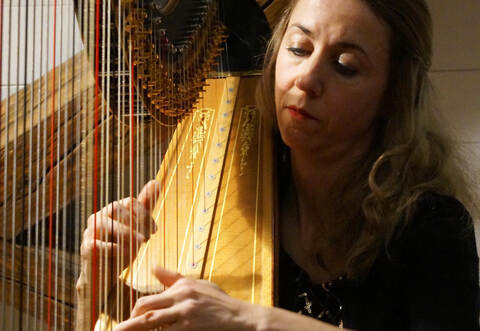 Emilie Jaulmes, Stuttgarter Philharmoniker, besticht mit exzellentem Spiel.