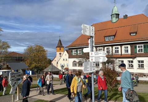 Trotz der prekären Finanzlage hält Dobel an der Sanierung der Grundschule fest.