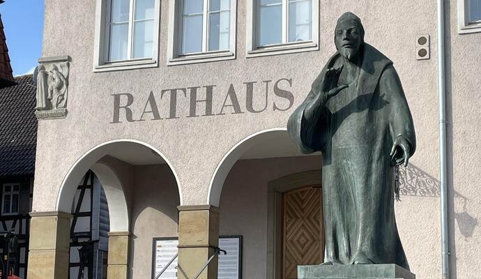 Die Kommunalwahl in der Fauststadt Knittlingen mit drei neuen Bewerber-Gruppen verspricht Spannung. Die Kommunalwahl in der Fauststadt Knittlingen mit drei neuen Bewerber-Gruppen verspricht Spannung.