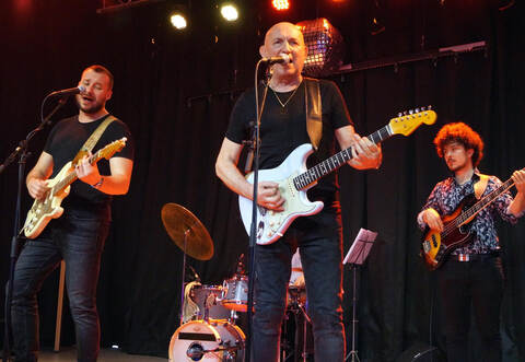 Spielt zum Auftakt des Bluesfrühlings in Mühlacker: Gitarrist und Frontmann Zed Mitchell mit seiner Band.