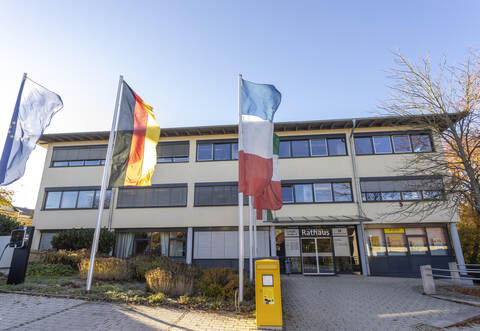 Neulingen Rathaus Nov 22