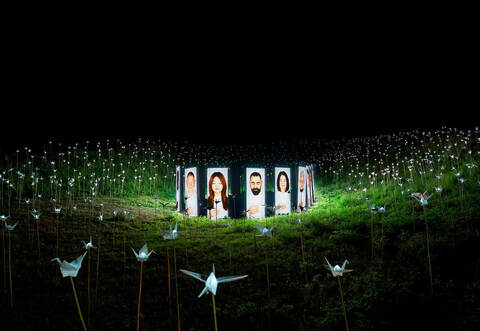 Poesie aus Papier, von Herzen gefaltet: Die faszinierende Welt der Origami-Kraniche beim Projekt „Wunschlichter“ verwandelte am 13. April bereits den Calwer Stadtgarten.