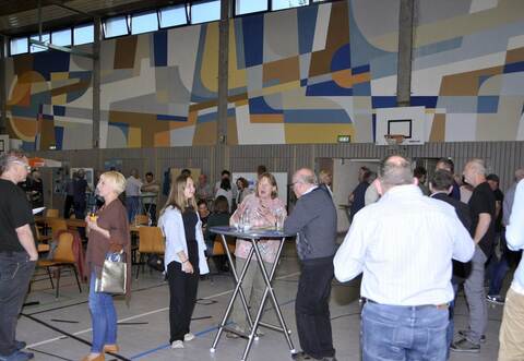 Mit den Kandidaten ins Gespräch kommen konnten die Kelterner Bürger beim Kandidierendenforum in der Ellmendinger Mehrzweckhalle.