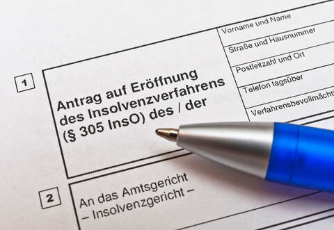 Die Stadtkernentwicklung, insbesondere die Pläne für das Stadthaus, sind in der Schleglerstadt ins Stocken geraten. Grund ist die Insolvenz der Paulus Wohnbau GmbH, die das Projekt zusammen mit einem Architekten planen und auch als Investor umsetzen wollte.