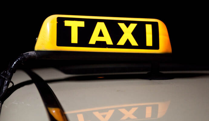 Das Landratsamt zögert in Sachen ÖPNV-Taxi im Enzkreis. Das Landratsamt zögert in Sachen ÖPNV-Taxi im Enzkreis.