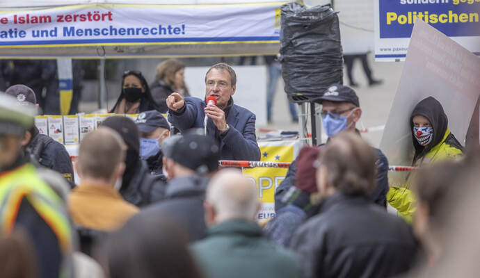 Demos Antifa Pax Europa