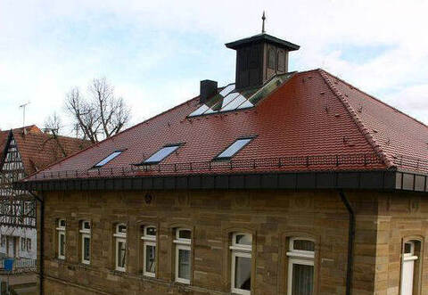 Das Rathaus in Ötisheim.