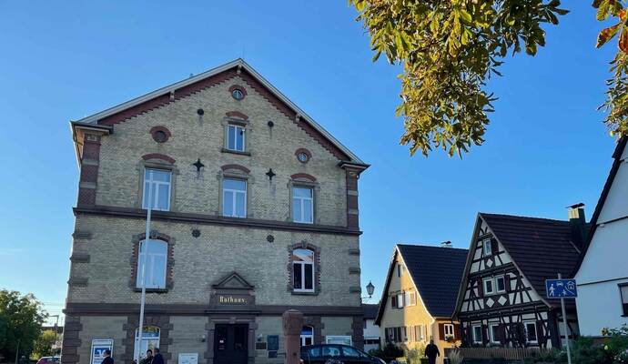 Der Wahltag steht vor der Tür: Am Sonntag wird entschieden, wer künftig in den Gemeinderatssitzungen im Ölbronner Rathaus sitzen wird.